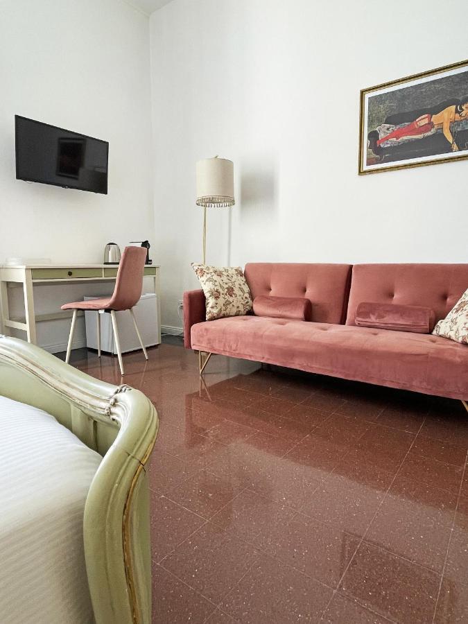 Isola - Smart Aparthotel Месина Екстериор снимка