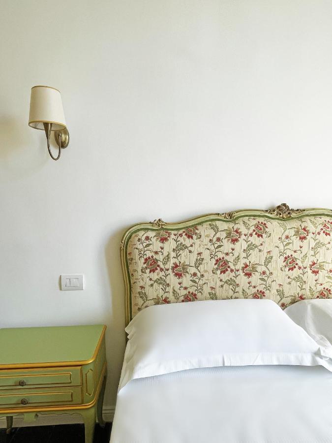 Isola - Smart Aparthotel Месина Екстериор снимка