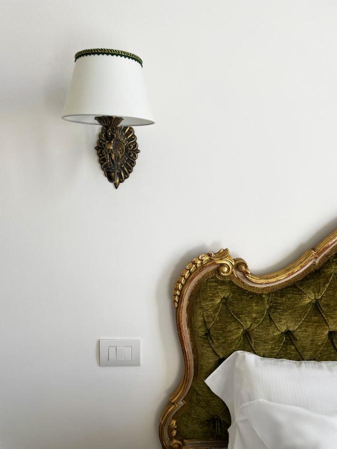Isola - Smart Aparthotel Месина Екстериор снимка